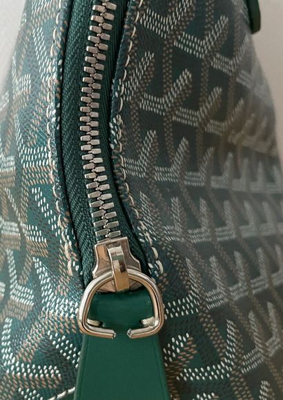 GOYARD 
Vendôme bag, 23 cm, made of green...