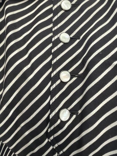 UNGARO Parallèle 
Set including an ecru wool...