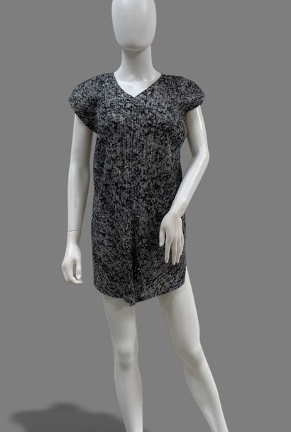 PLEATS PLEASE 
Short pleated dress in marbled...