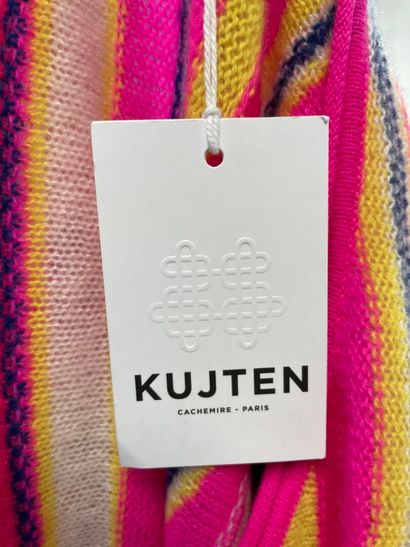 KUJTEN
Pink-striped cashmere sweater. 
One...