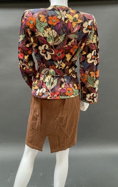 UNGARO Parallèle 
Cotton ensemble with a...