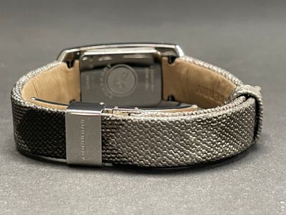 BURBERRY, Heritage
Quartz watch with a steel...