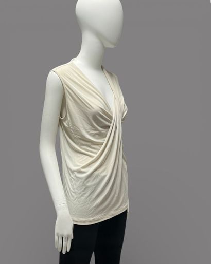 LANVIN SUMMER 2015 
Asymmetrical beige sleeveless...