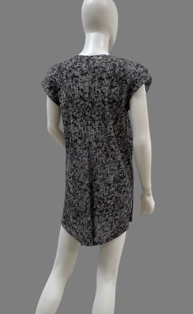 PLEATS PLEASE 
Short pleated dress in marbled...