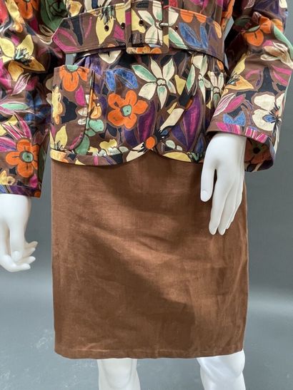 UNGARO Parallèle 
Cotton ensemble with a...