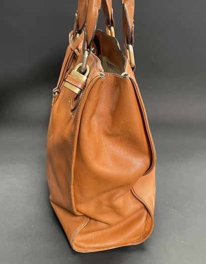 CHLOE
Beige leather bag, 35 cm, double handles,...
