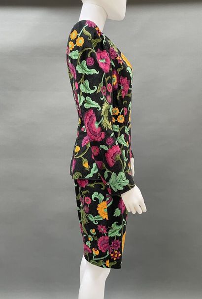 UNGARO Parallèle 
Floral-print suit on a...