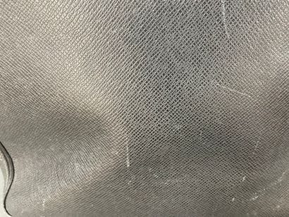 Louis VUITTON circa 2017 
Taïga leather briefcase...