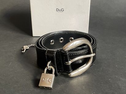 DOLCE & GABBANA
Black leather belt, metal...