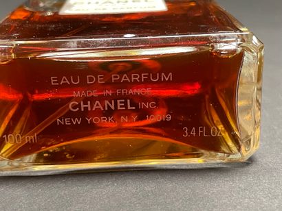 CHANEL
Perfume set:
-Cristalle Eau de Parfum,...
