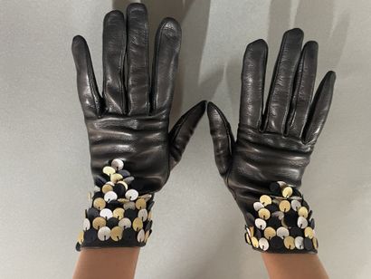 AGNELLE, Maison FABRE
Set of 3 pairs of gloves...