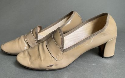 REPETTO
Lot including two pairs of patent...