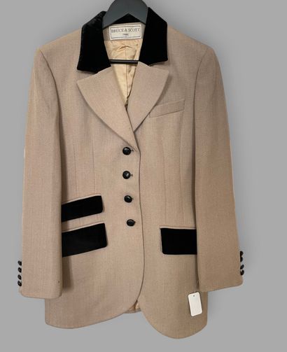 BRUCE & SCOTT Paris
Beige wool jacket with...