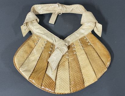 Stéphane KELIAN 
Patent python bag, handle,...