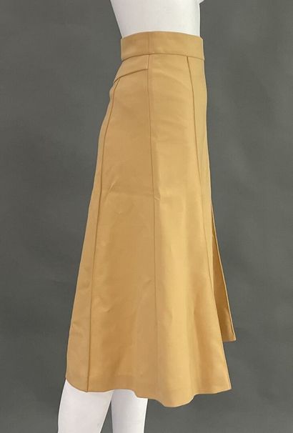 CHLOE
High-waisted trapeze skirt in beige...