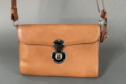 Ralph LAUREN 
25 cm camel leather clutch...