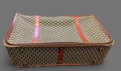 GOYARD attributed to
Set in camel leather...