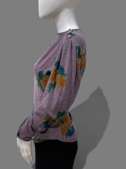 Claude MONTANA Paris and UNGARO	
Set including...