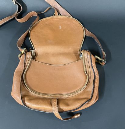 CHLOÉ 
Marcie bag in camel-colored grained...