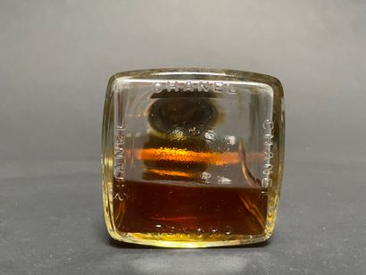 CHANEL
Eau de Toilette No. 5
H: 17 cm, partially...