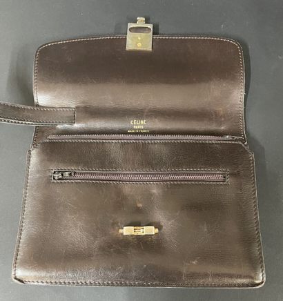 CELINE 
24-cm brown leather clutch, flap...