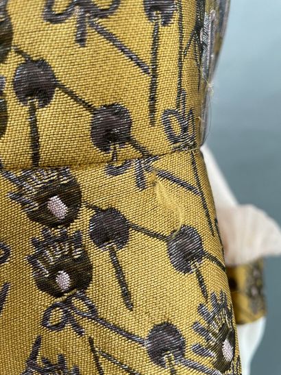 TARA JARMON
Silk dress with gold-background...