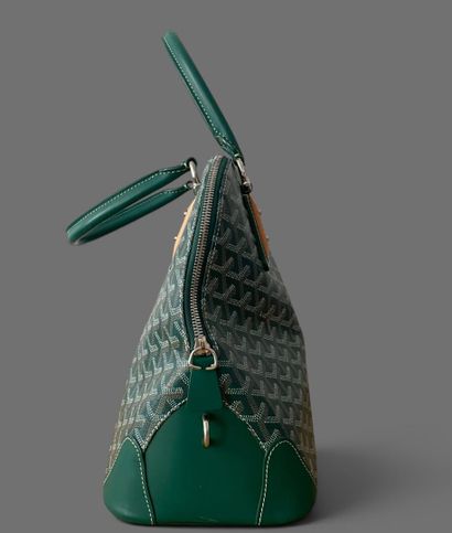 GOYARD 
Vendôme bag, 23 cm, made of green...