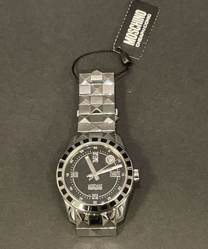 MOSCHINO
