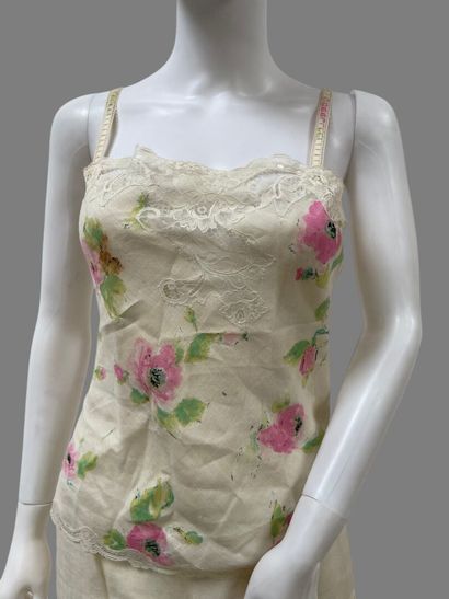 UNGARO Parallèle 
White linen set consisting...