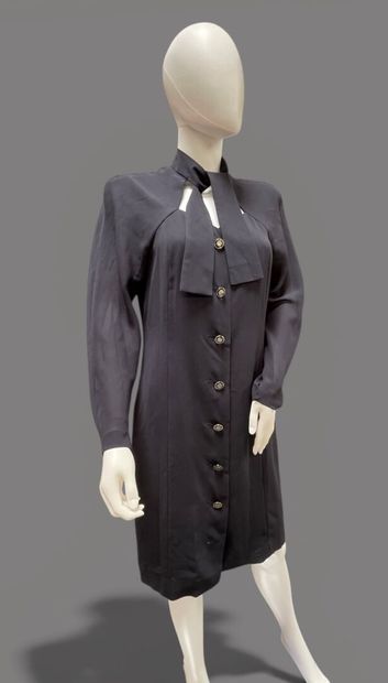 Hanae MORI
Navy blue silk crepe dress, small...