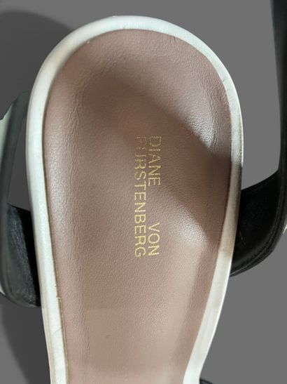 Diane VON FURSTENBERG
Pair of white leather...