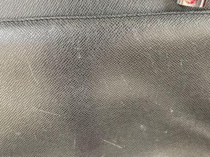 Louis VUITTON circa 2017 
Taïga leather briefcase...
