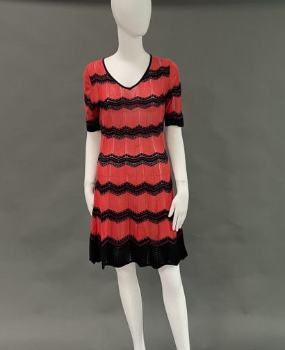 MISSONI
Knit dress in red and navy blue tones,...