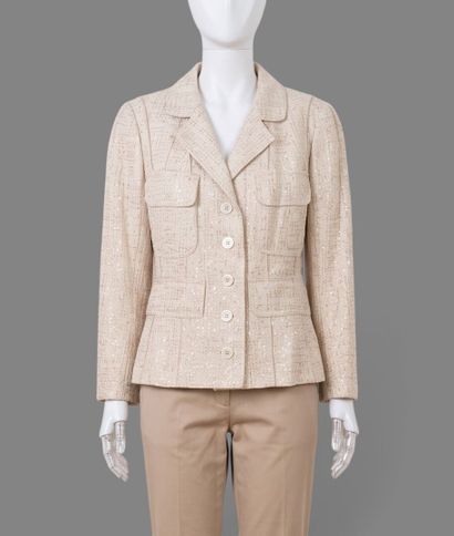 Nina RICCI Paris
Veste en soie mélangée beige,...