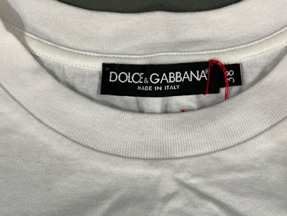 DOLCE & GABBANA 
White short-sleeved T-shirt....