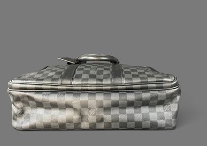 Louis VUITTON circa 2017 
