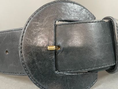 Léo ISBA, Anonymous 
Set of three belts in...