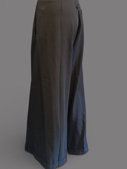 Jean-Paul GAULTIER CLASSIC
Black woollen...