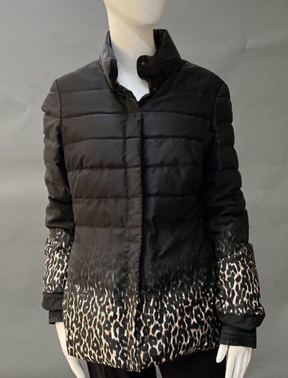 Paule KA
Black quilted nylon puffer jacket...