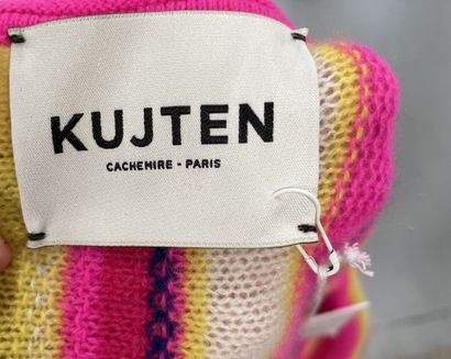 KUJTEN
Pink-striped cashmere sweater. 
One...