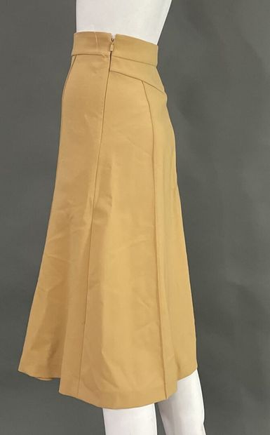 CHLOE
High-waisted trapeze skirt in beige...