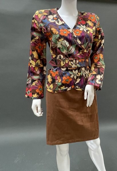 UNGARO Parallèle 
Cotton ensemble with a...