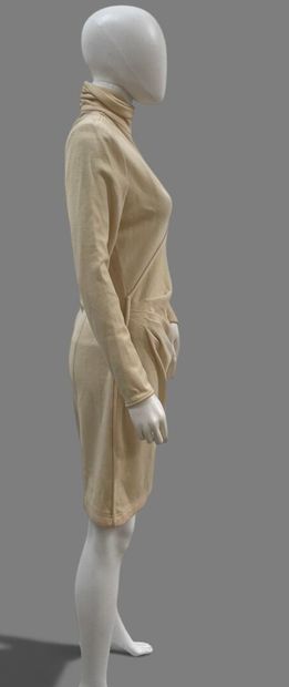 UNGARO Parallèle 
Set including an ecru wool...