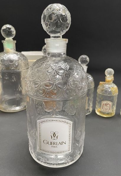GUERLAIN
Set of empty 