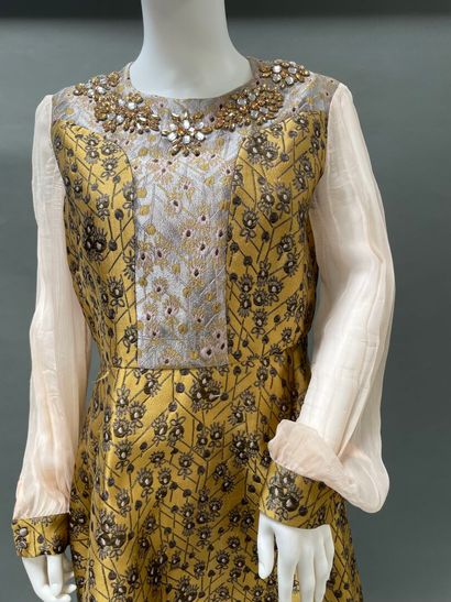 TARA JARMON
Silk dress with gold-background...