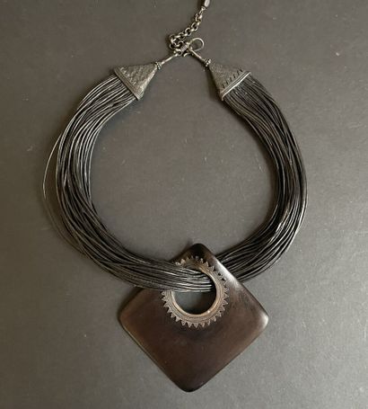 AMOK
Necklace in ebony, aged silver and leather...