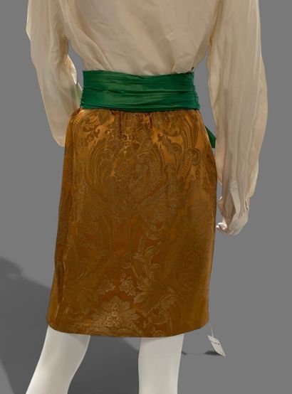 UNGARO Parallèle 
Set consisting of a pleated...
