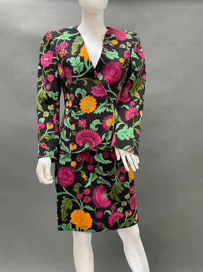 UNGARO Parallèle 
Floral-print suit on a...