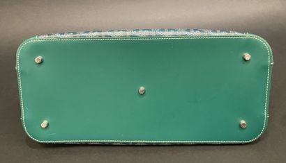 GOYARD 
Vendôme bag, 23 cm, made of green...