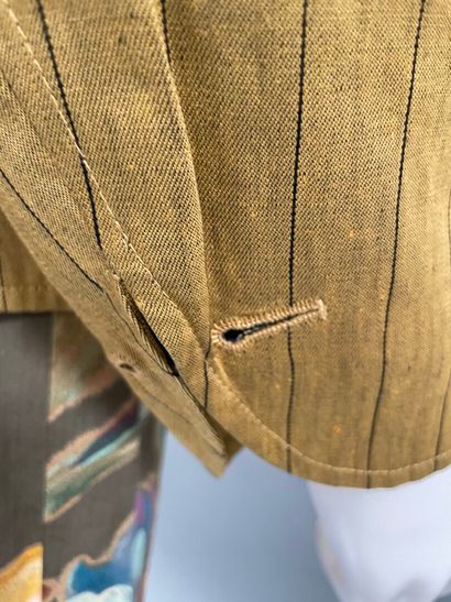 UNGARO Parallèle 
Set including an ochre...